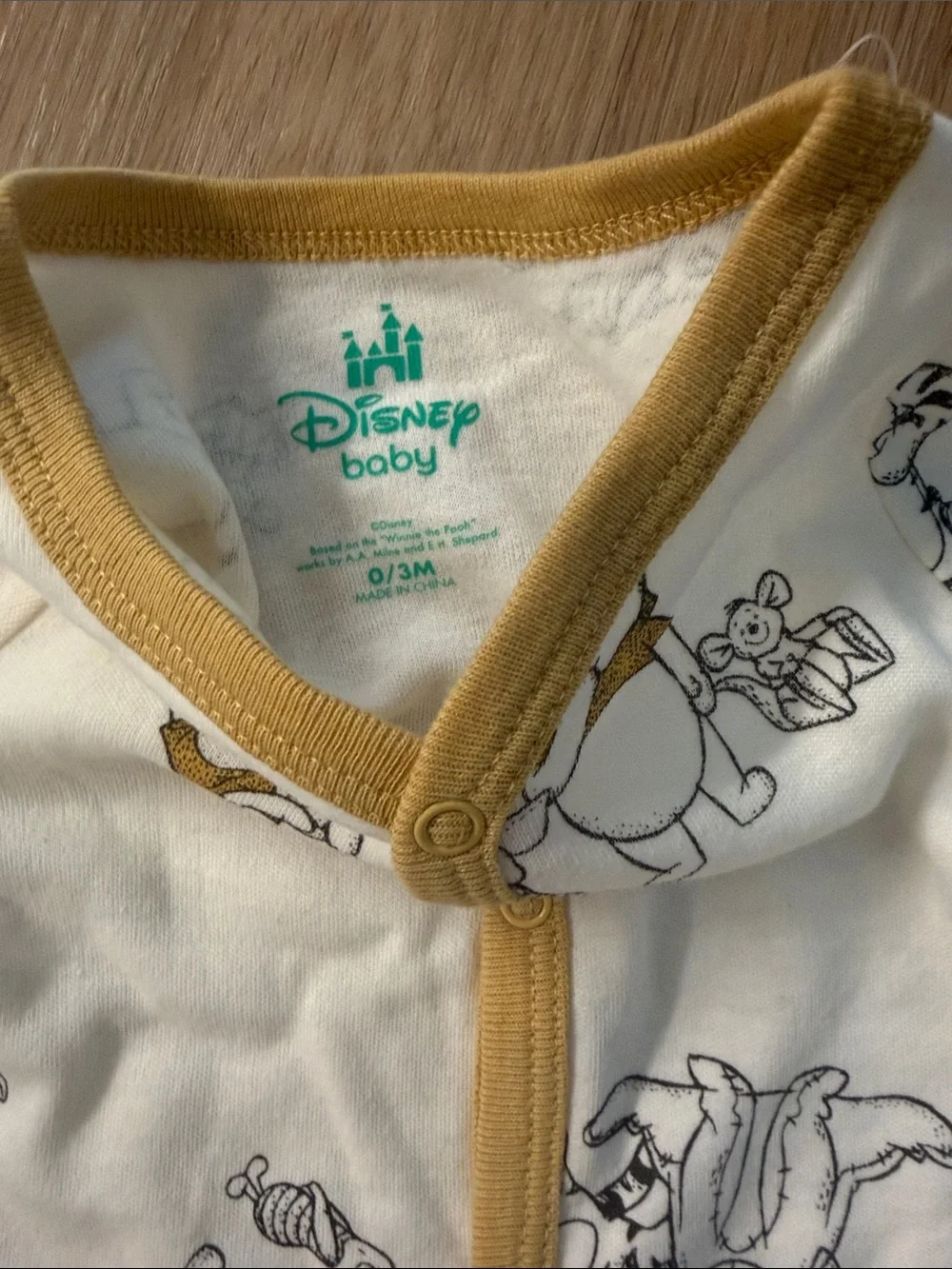 Disney Baby Winnie The Pooh Onesie & Blanket